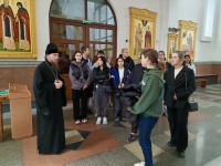 Архиепископ Феодор встретился со студентами в Кафедральном соборе