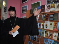 Выставка православной литературы в Елизове продолжится до 27 марта