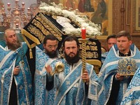 Епископ Артемий совершил чин погребения Святой Плащаницы Пресвятой Богородицы