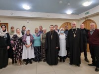 Архиепископ Феодор провел встречу с православными добровольцами