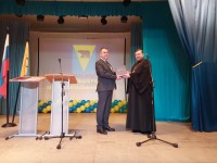 Священнослужитель епархии поздравил Кирилла Волкова с избранием на пост главы Усть-Большерецкого района