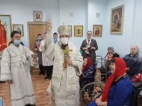 Архиепископ Феодор совершил Литургию в храме Елизовского дома-интерната
