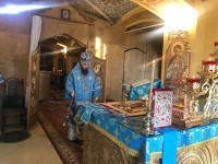 В Субботу Акафиста Архиепископ Феодор совершил Божественную литургию в Морском соборе
