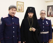 Архиепископ Феодор награжден Казачьим крестом