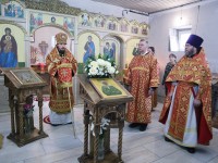 Архиепископ Феодор совершил Божественную литургию в храме блж. Матроны Московской г. Елизово