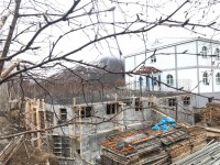 Продолжается строительство братского корпуса Свято-Пантелеимонова мужского монастыря