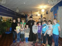 Усть-Камчатский детский дом  посетил настоятель храма Покрова Пресвятой Богородицы