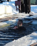 19 января, в праздник Крещения Господня епископ Артемий освятил воду в районе ГРС и принял участие в традиционном купании