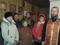 Иерей Алексей Корчевский посетил пострадавших от пожара в п.Тымлат