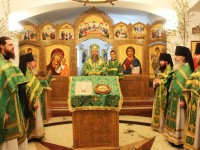 В день Святаго Духа архиеп. Артемий совершил Божественную литургию в Камчатском морском соборе