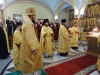 Правящий архиерей отслужил Божественную литургию и панихиду в память Евгения Морозова — основателя Камчатской хоровой капеллы