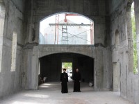 Архиепископ Феодор посетил строящиеся храмы Елизовского района