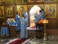 В праздник Рождества Пресвятой Богородицы архиепископ Феодор совершил Литургию в Кафедральном соборе