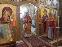 Архиепископ Феодор совершил Божественную литургию в праздник Победы