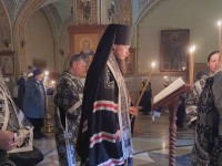 Архиепископ Феодор совершил утреню с чтением Великого канона преподобного Андрея Критского
