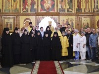 Священнослужители, сотрудники и прихожане епархии поздравили Архиепископа Феодора с Днем рождения