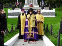 Архиепископ Феодор принял участие в торжественном митинге в память защитников Петропавловского порта 1854 года