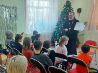 Священнослужитель епархии посетил воспитанников Центра содействия развитию семейных форм устройства «Радуга»