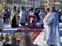 Архиепископ Феодор освятил колокола для строящегося храма блж. Матроны Московской в г. Елизово