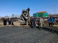 Заливка бетонной плиты-основания будущего храма на Северо-Востоке г. Петропавловска-Камчатского