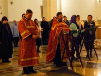 В День Победы в соборе Святой Живоначальной Троицы провели молебен