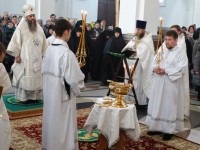 Епископ Петропавловский и Камчатский Артемий совершил Литургию и чин великого освящения воды