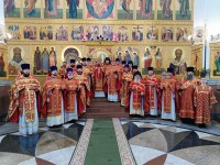 Божественная литургия в Кафедральном соборе. Встреча Благодатного огня