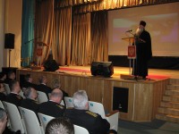 Протоиерей Алексий Апатов принял участие в торжественном собрании ко Дню защитника Отечества в войсковой части п. Рыбачий