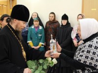 Архиепископ Феодор поздравил Светлану Николаевну Лигостаеву с юбилеем