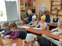 Занятия в Воскресной школе гарнизонного Свято-Андреевского храма г. Вилючинска