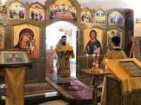В День памяти жертв политических репрессий Архиепископ Феодор совершил Литургию и панихиду в Морском соборе