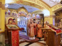 Накануне праздника Святых Жен-мироносиц Архиепископ Феодор совершил Всенощное бдение в Морском соборе