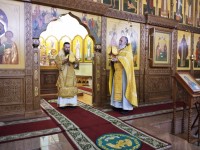 В день памяти святителя Иоанна Златоуста Архиепископ Феодор совершил Литургию в Кафедральном соборе