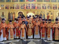 Соборное богослужение духовенства епархии. Встреча Благодатного Огня