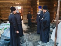 Управляющий Камчатской епархией посетил строящиеся храмы Петропавловска