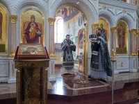 Архиепископ Феодор совершил Литургию Преждеосвященных Даров в день памяти прп. Алексия, Человека Божия