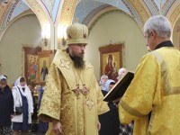 Архиепископ Феодор совершил Божественную литургию в день памяти сщмч. Вениамина, митрополита Петроградского