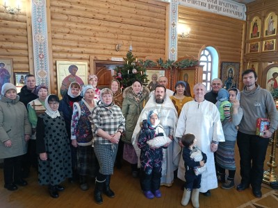 В храме с. Паратунка