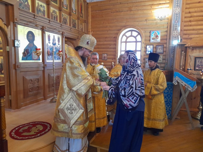 Сайт храма живоносный источник