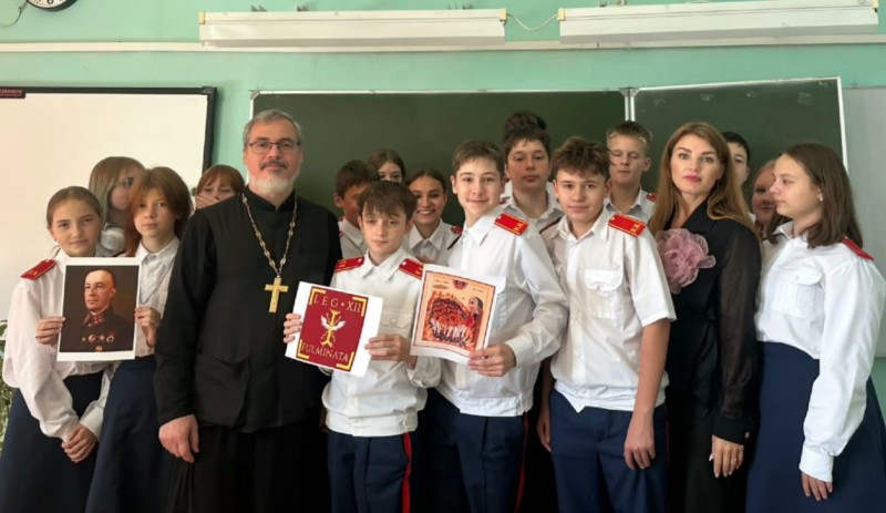 Лекции по "Истории казачества" в казачьем классе проводит священнослужитель епархии